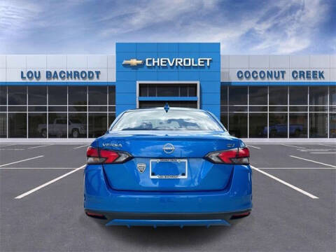 2023 Nissan Versa SV