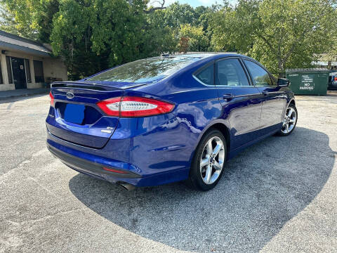 2016 Ford Fusion SE