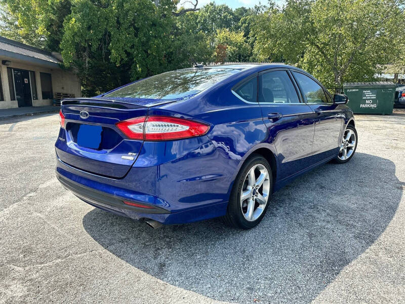 2016 Ford Fusion SE