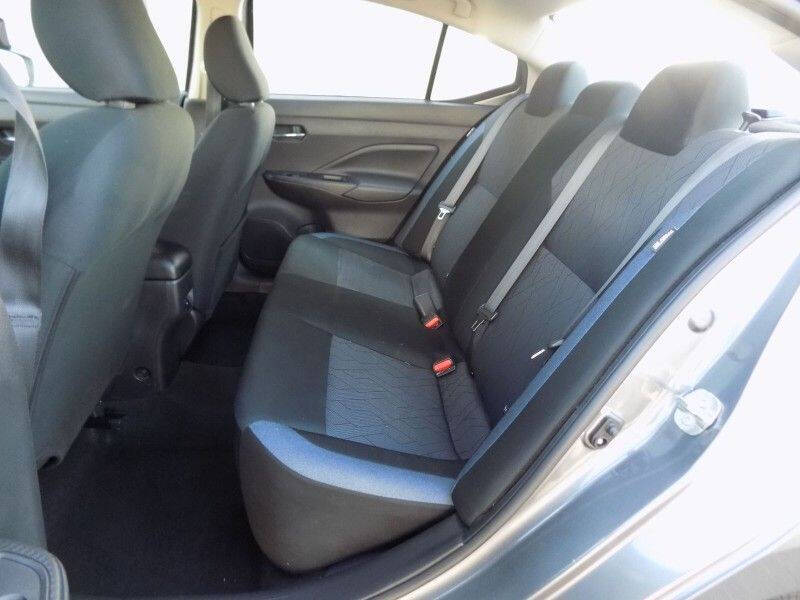 2023 Nissan Versa SV