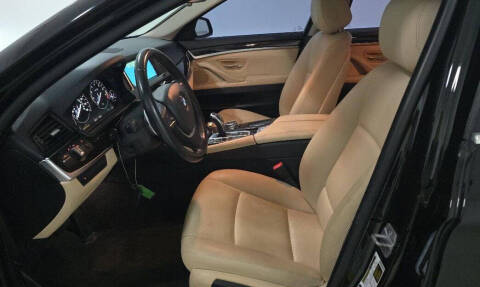 2016 BMW 5 Series 528i