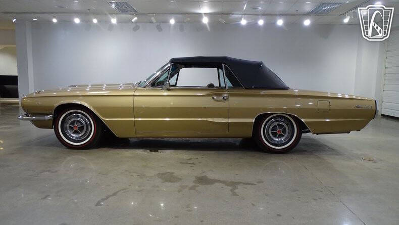 1966 Ford Thunderbird