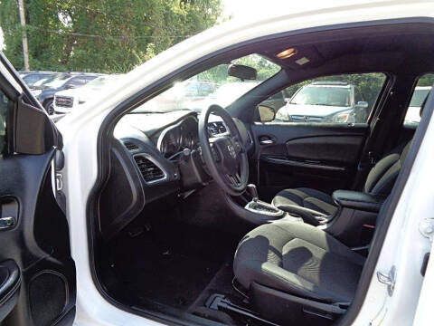 2013 Dodge Avenger SE