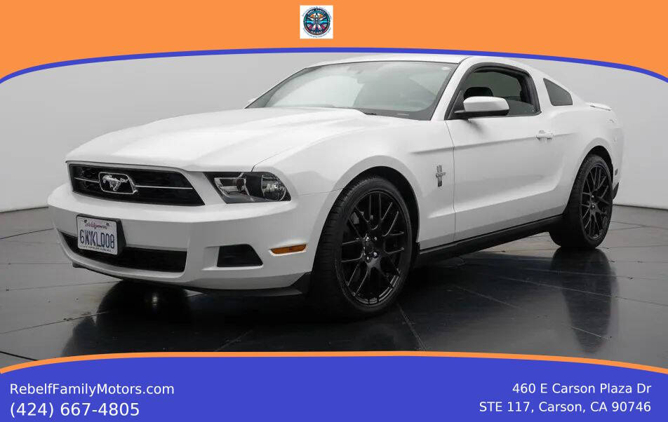 2012-ford-mustang-v6-premium-2dr-fastback.jpg