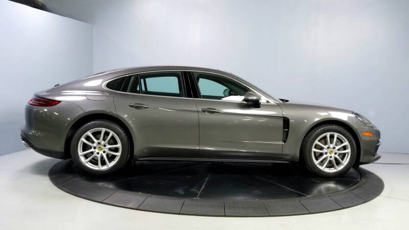 2017 Porsche Panamera 4S