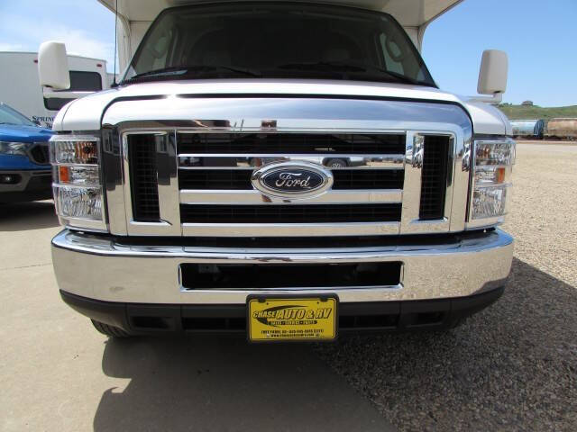 2017 Ford E-Series