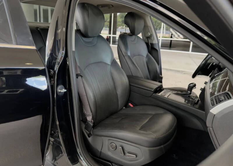 2016 Hyundai Genesis