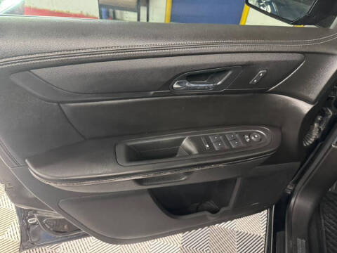 2016 GMC Acadia SLT-1