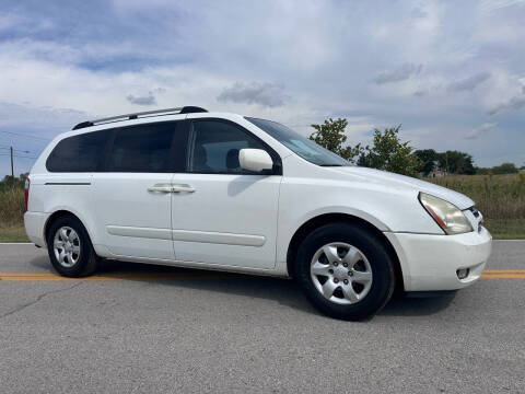 2008 Kia Sedona for sale at ILUVCHEAPCARS.COM in Tulsa OK