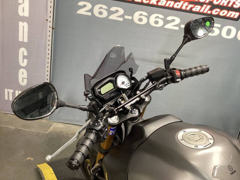 2012 Yamaha FZ8