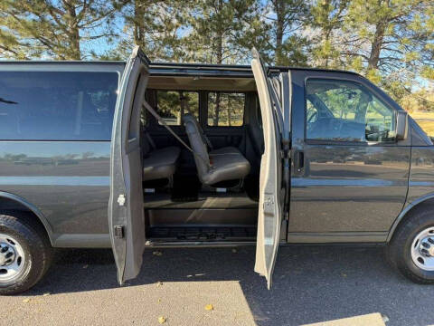 2017 Chevrolet Express LT 3500