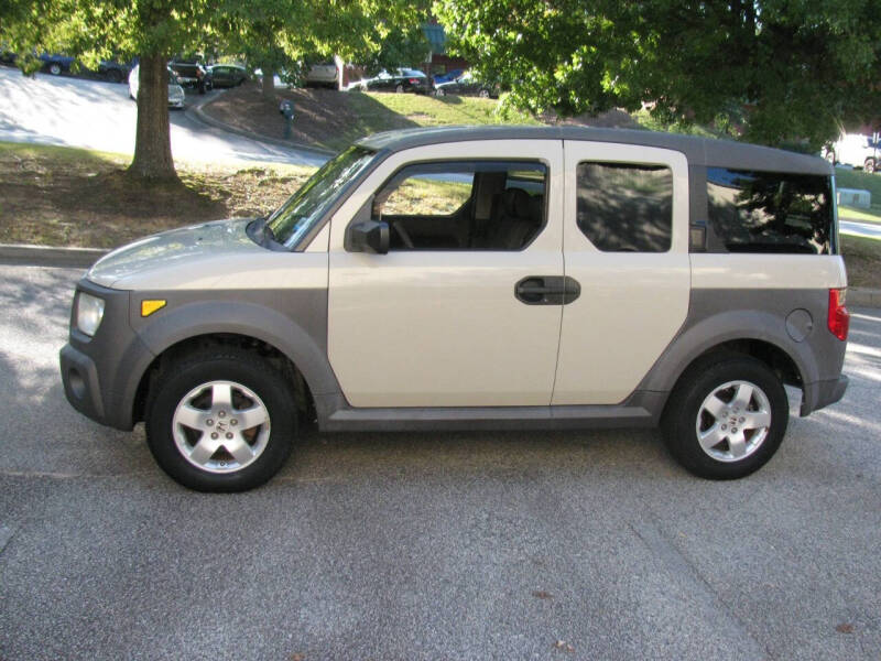 Honda Element's photo