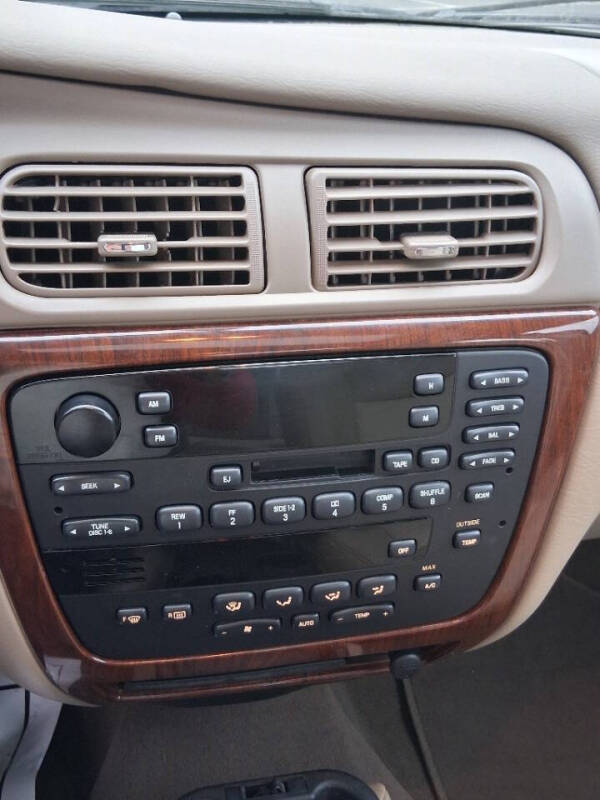 2003 Ford Taurus SEL Deluxe