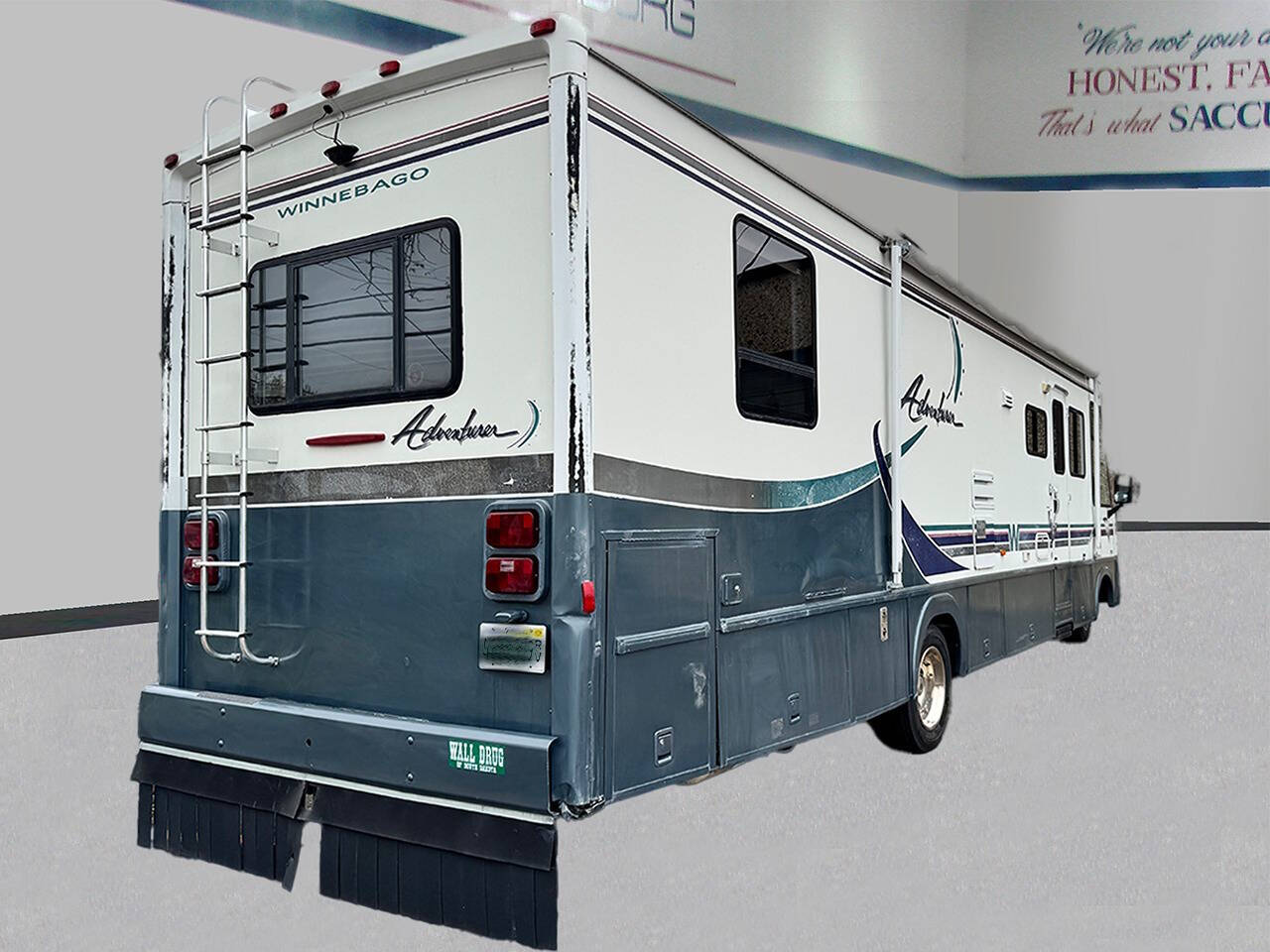 1996 Winnebago Adventurer for sale at Saccucci's Of Schaumburg in Schaumburg, IL