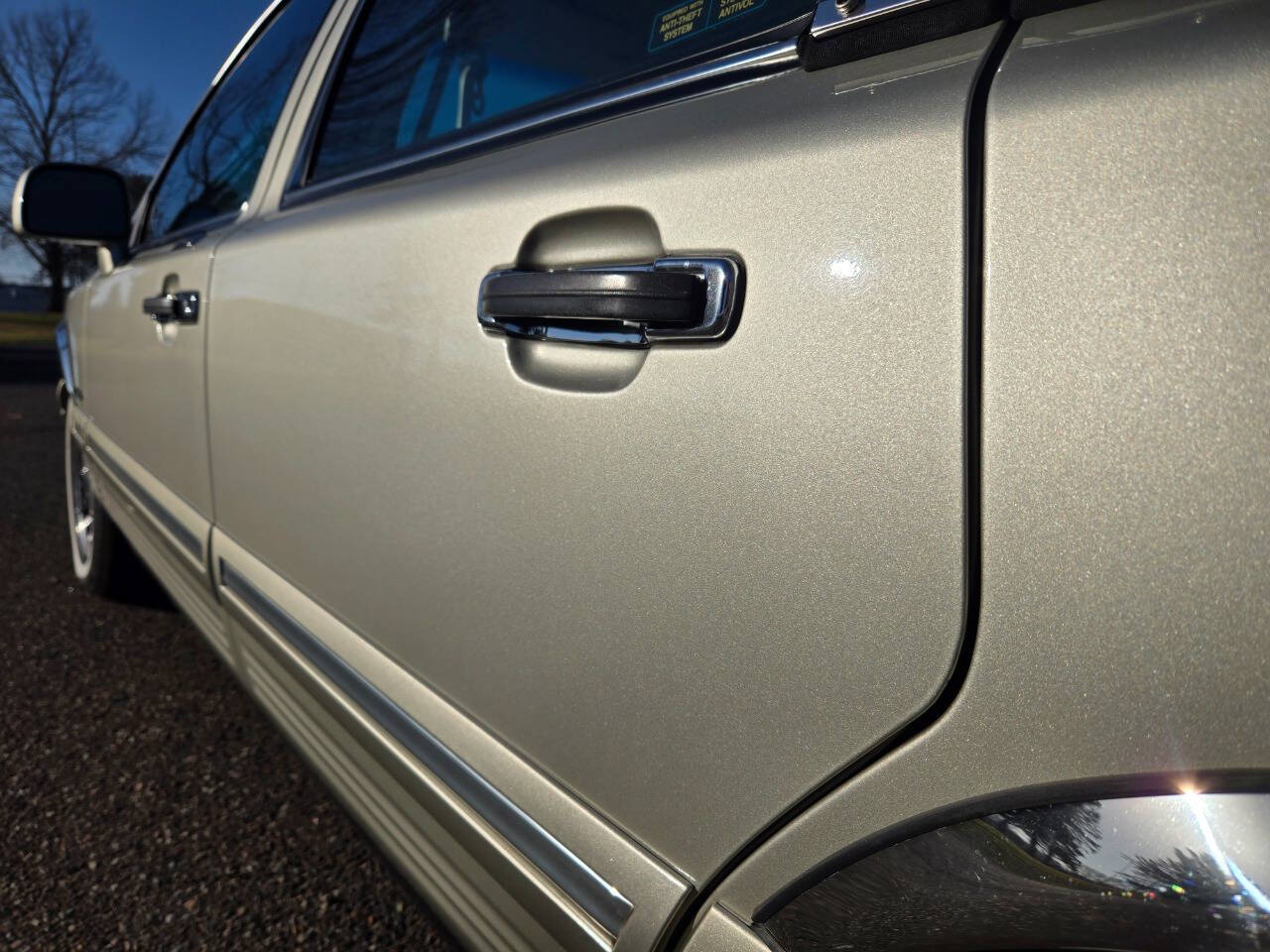 1997 Lincoln Town Car 31