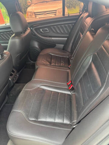 2017 Ford Taurus SHO