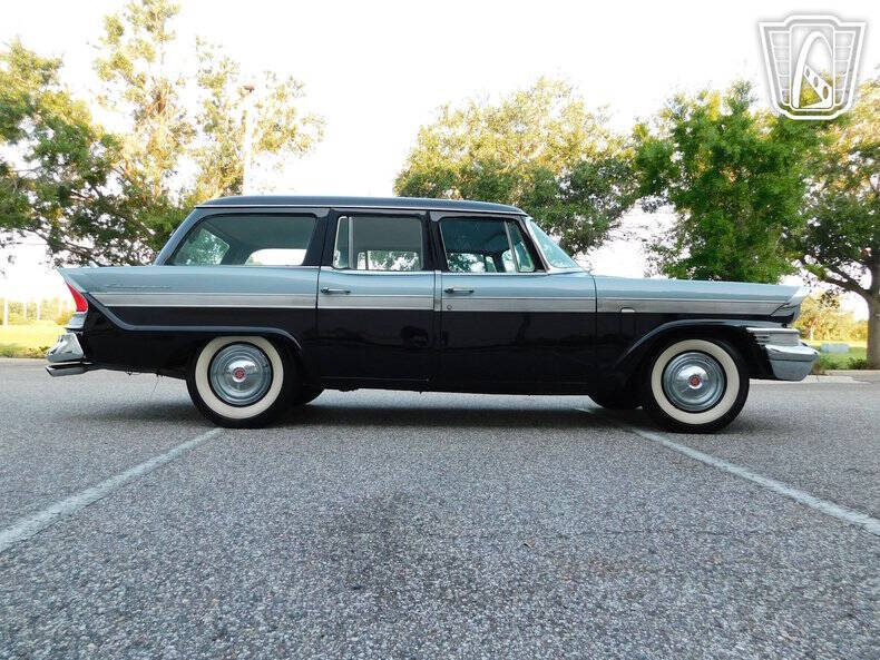1957 Packard Clipper