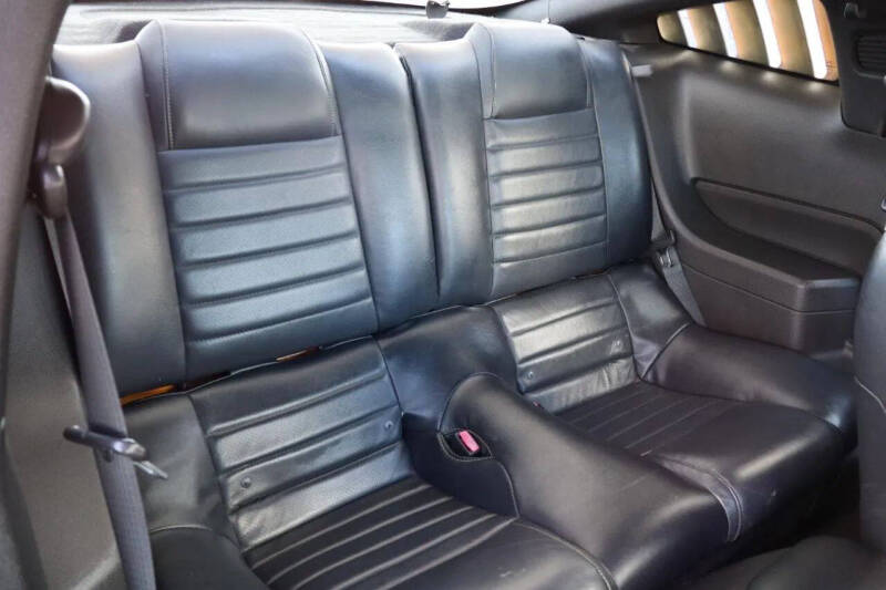2007 Ford Mustang GT Deluxe