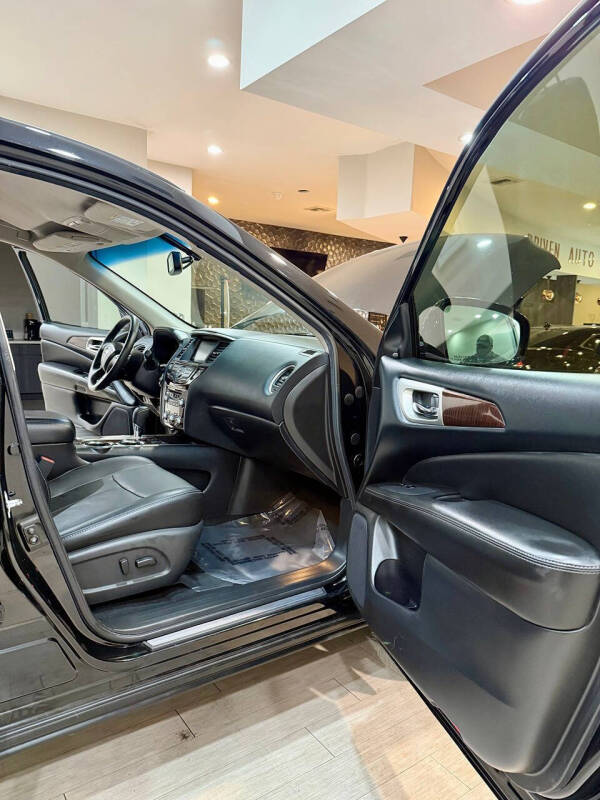 2015 Nissan Pathfinder SL