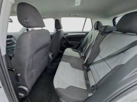 2016 Volkswagen e-Golf SE