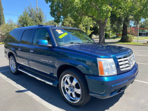2005 Cadillac Escalade ESV for sale at 7 STAR AUTO in Sacramento CA