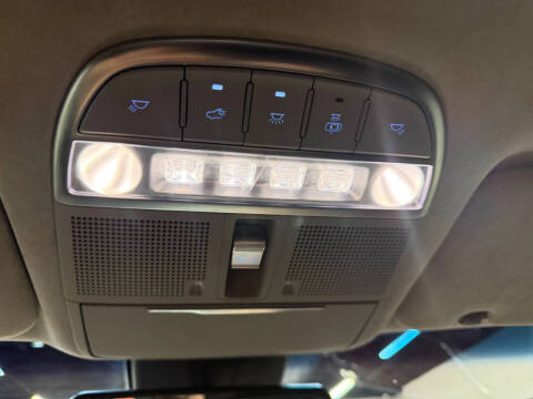 2018 Genesis G90