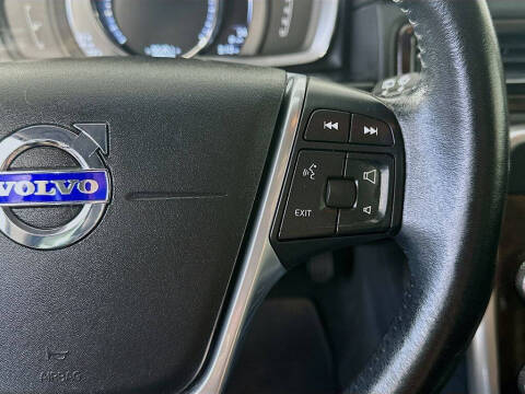 2016 Volvo XC70 T5 Drive-E Premier