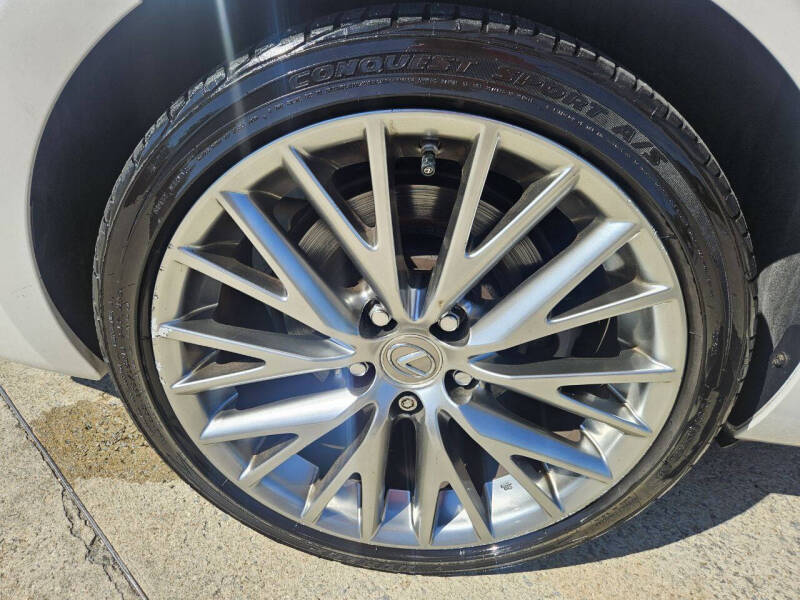2017 Lexus IS 200t