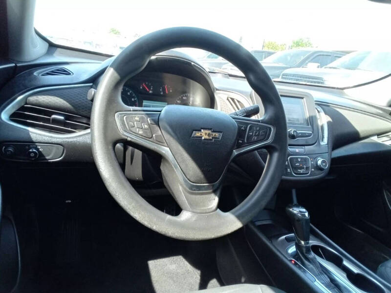 2017 Chevrolet Malibu LS