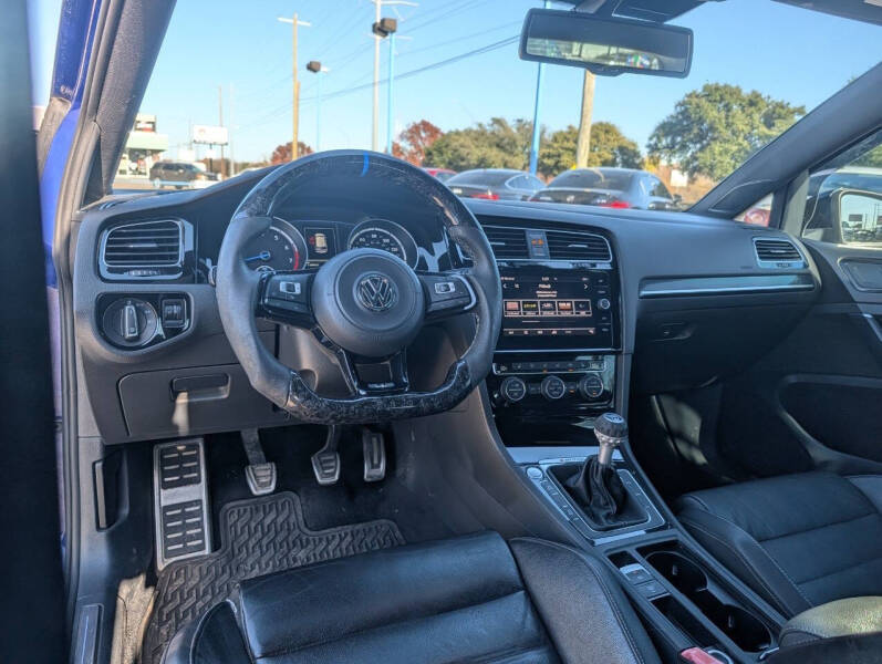 2016 Volkswagen Golf R 4Motion