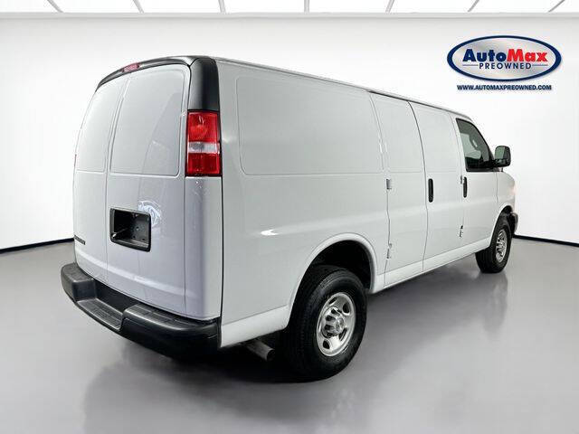 2023 Chevrolet Express 2500