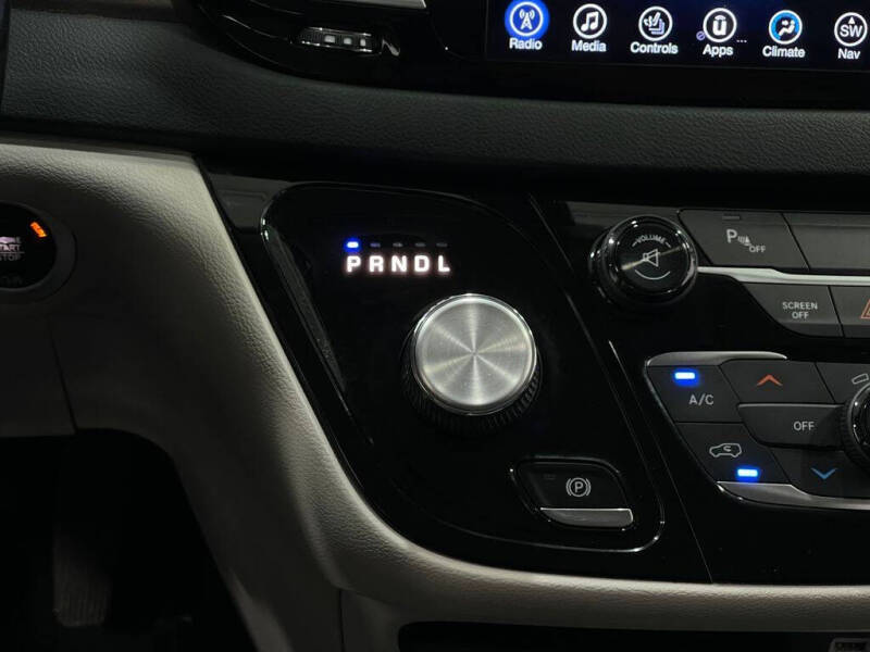 2017 Chrysler Pacifica Touring-L Plus