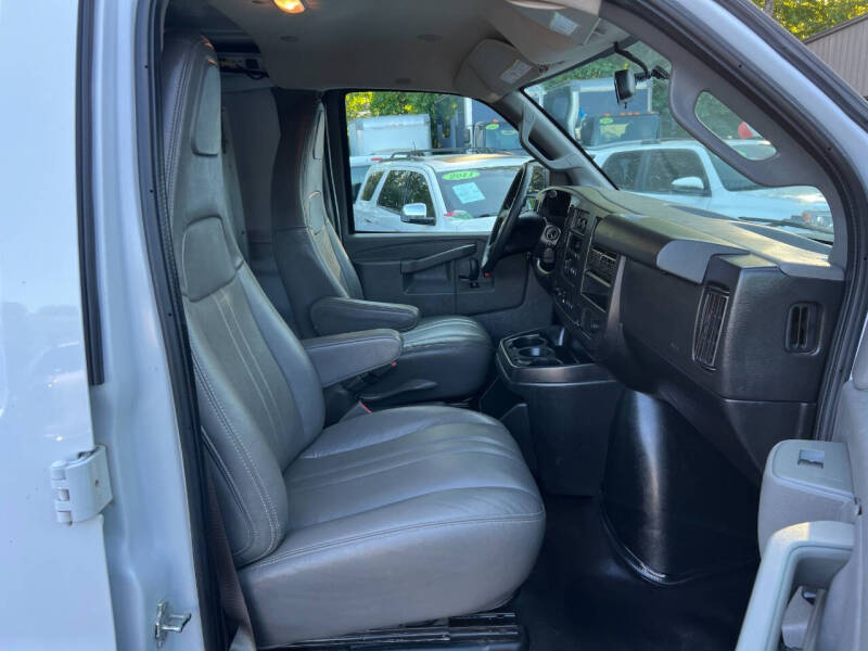 2019 Chevrolet Express 2500