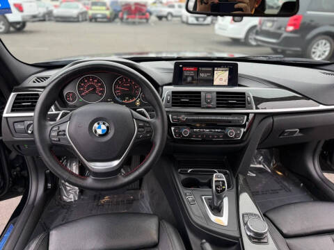 2018 BMW 3 Series 330i xDrive