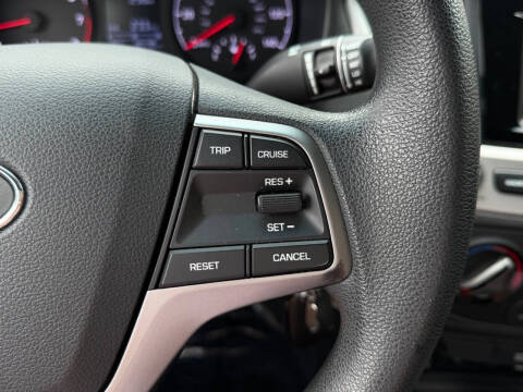 2019 Hyundai Accent SE