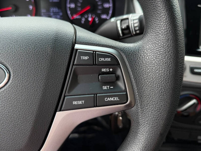 2019 Hyundai Accent SE