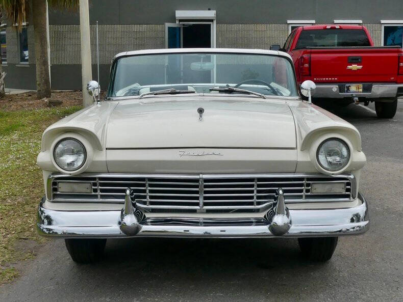 1957 Ford Fairlane