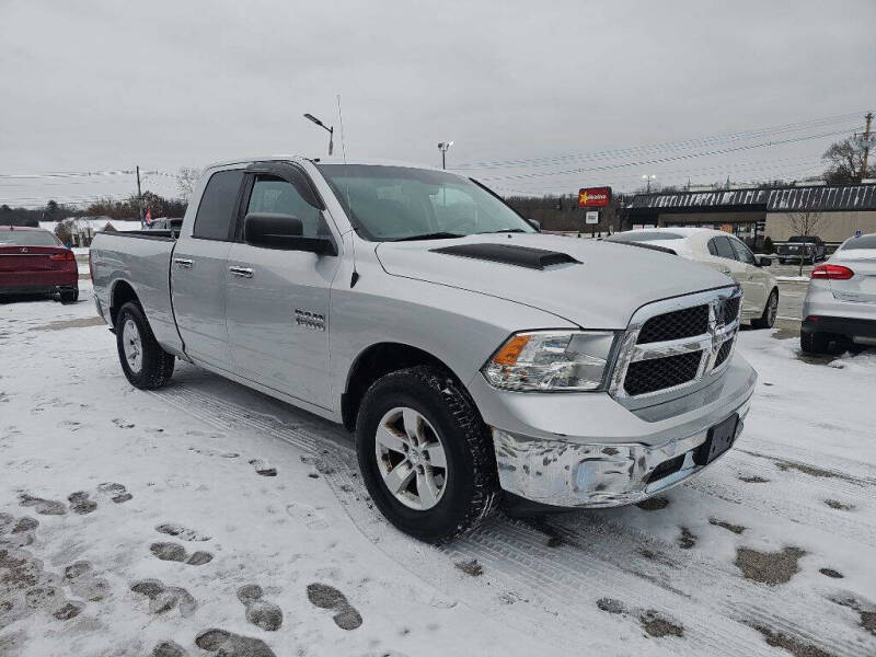 2016 RAM 1500 SLT