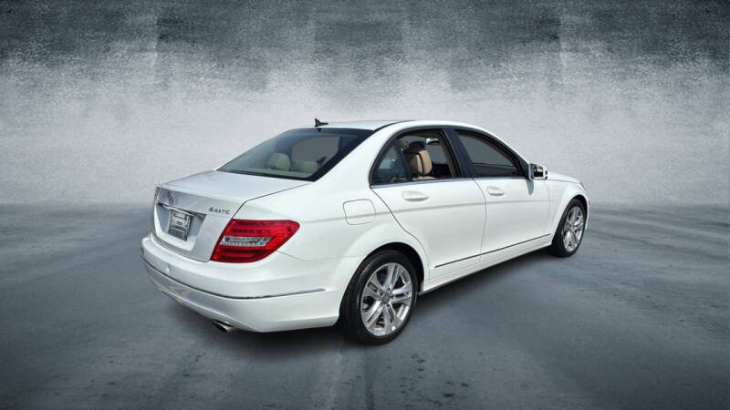 2013 Mercedes-Benz C-Class C 300 Luxury 4MATIC