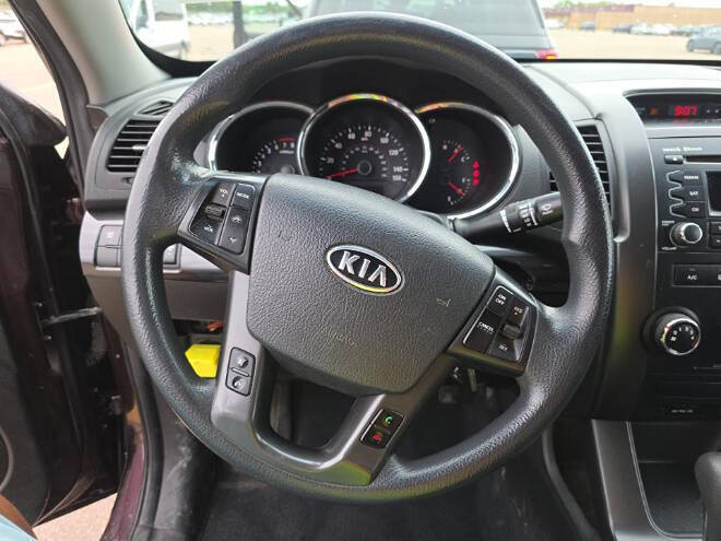 2011 Kia Sorento LX