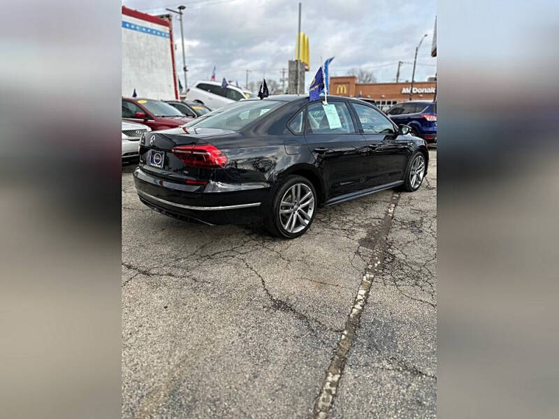 2018 Volkswagen Passat 2.0T R-Line