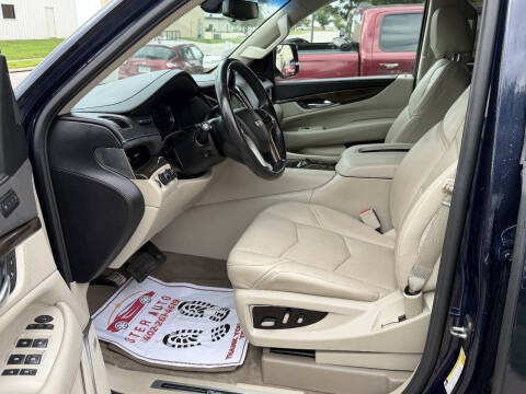 2018 Cadillac Escalade Luxury