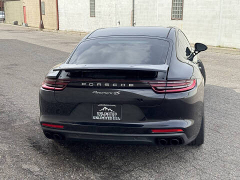 2017 Porsche Panamera 4S