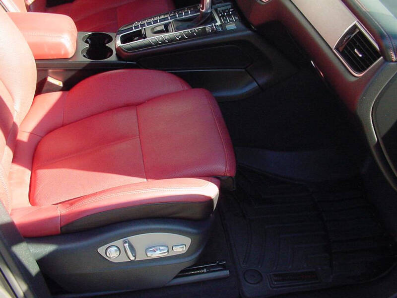 2016 Porsche Macan Turbo