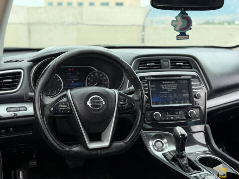 2017 Nissan Maxima