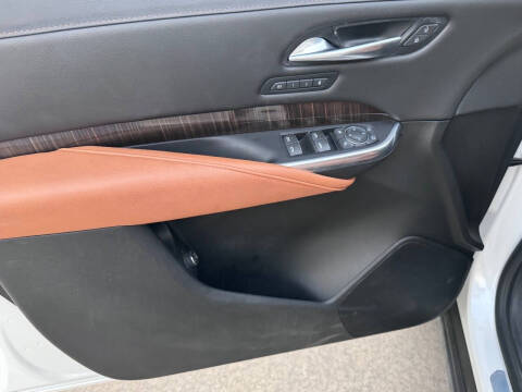 2022 Cadillac XT4 Premium Luxury