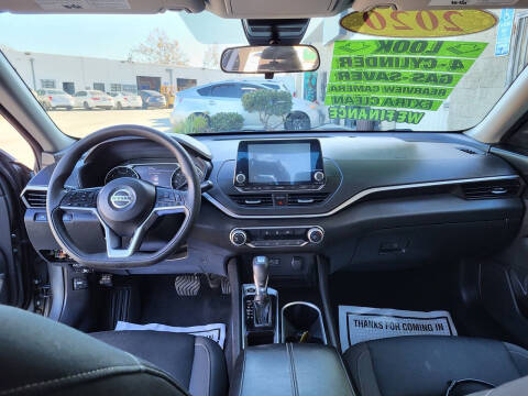 2021 Nissan Altima 2.5 SV