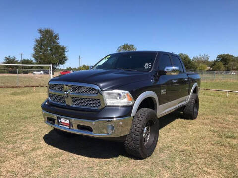 2017 RAM Ram Pickup 1500 for sale at LA PULGA DE AUTOS in Dallas TX