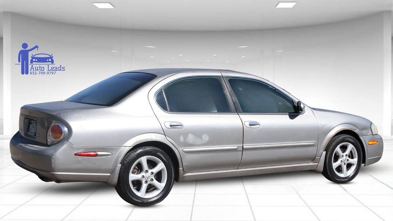 2002 Nissan Maxima GXE photo 13