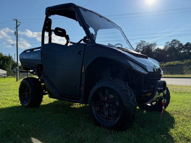 2025 Segway UT10 P Black/Black